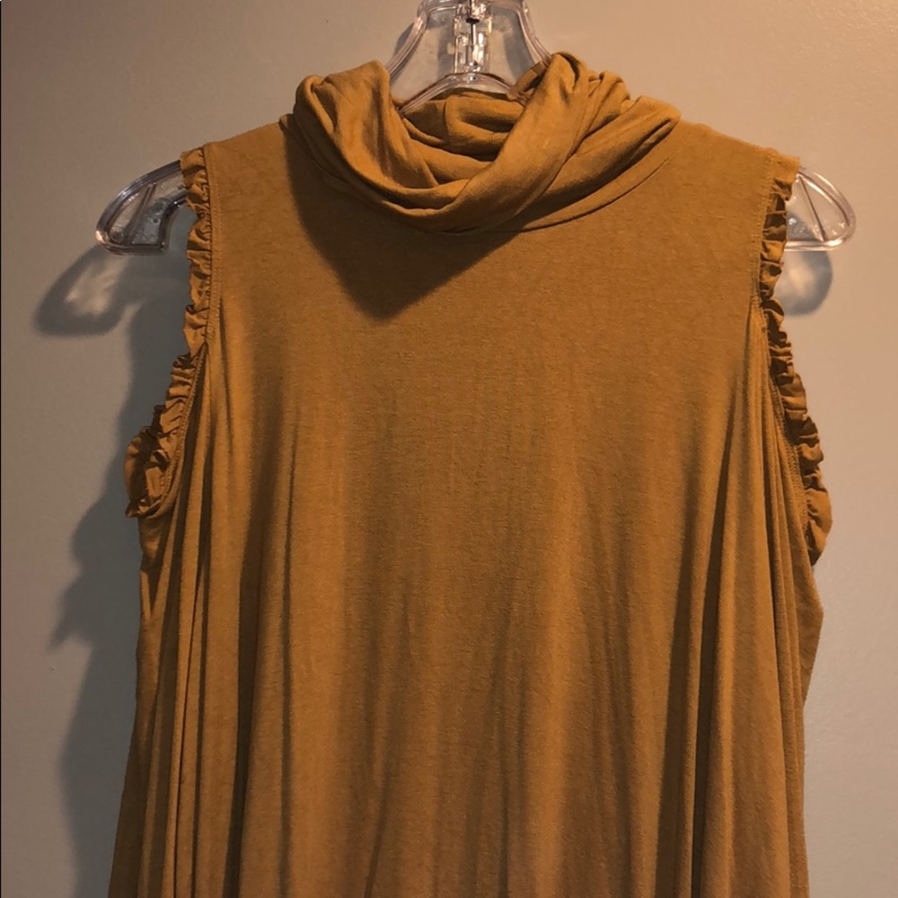 Mustard boutique long sleeve shirt